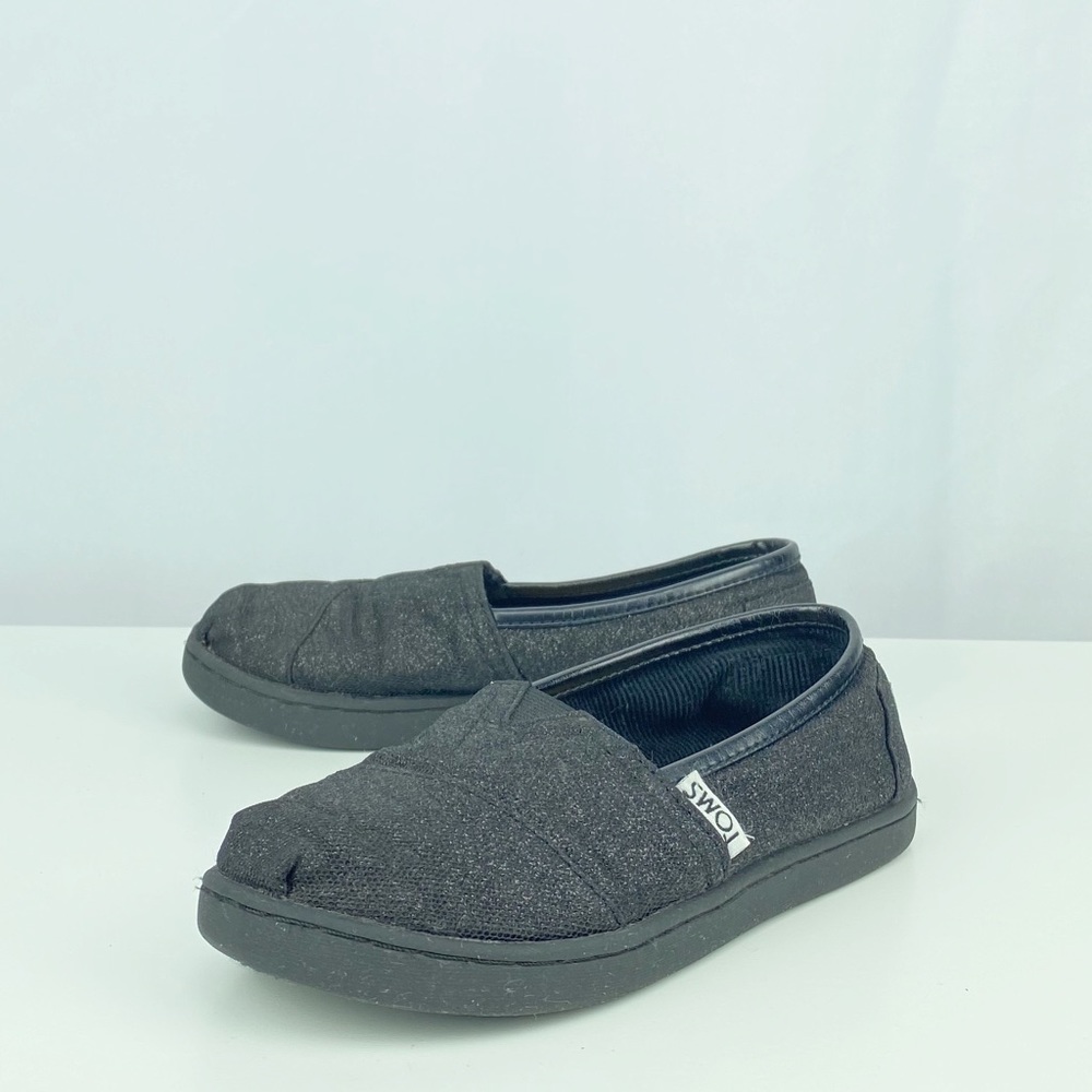 TOMS-Excellent Condition - Picture 2 of 7